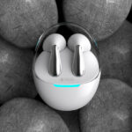 CELEBRAT earphones με θήκη φόρτισης W51