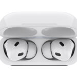 CELEBRAT earphones με θήκη φόρτισης W63