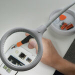 GOOBAY μεγεθυντικός φακός 60359 με κλιπ & βάση