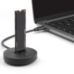 DELOCK docking station για M.2 NVMe/SATA SSD 64254