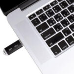 SILICON POWER USB Flash Drive Blaze B02