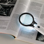 GOOBAY μεγεθυντικός φακός χειρός 41255 με φωτισμό LED