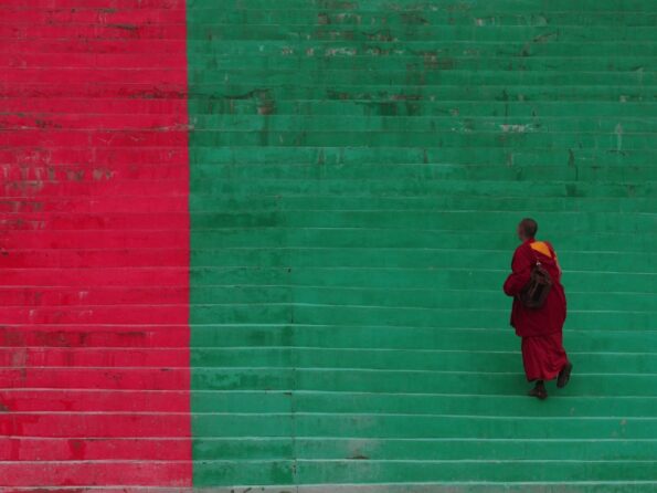 OM-D_E-M1_Mark_II_40-150mm_PRO_sample_image_Visionary_Olivier_Föllmi_3-scaled