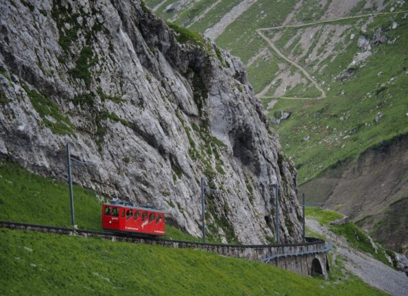 Orest_Shvadchak_OM-D_E-M10_Mark_III_14-150_ZOOM_75mm_F5.5_1-100sec_ISO200_002-scaled