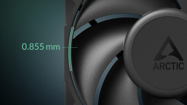 P12_Pro_Black_CloseUp_EN