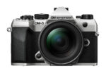 Olympus OM-5 II 1245 Kit silver, OM-5 II body silver, M.Zuiko Digital 12-45mm F4 PRO lens Black