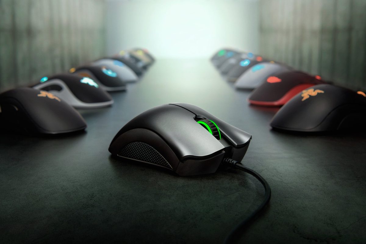 https___hybrismediaprod.blob_.core_.windows.net_sys-master-phoenix-images-container_h1c_hdd_9081445875742_razer-deathadder-essential-gallery-hero-1500x1000-1