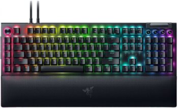 Razer BLACKWIDOW V4 PRO - Gaming Mechanical RGB Keyboard - Yellow Silent Switches - Macros